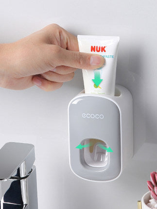 Dispensador automático para pasta de dientes