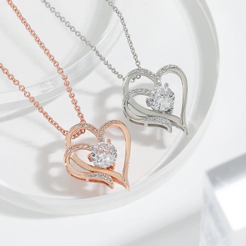 Collar de doble corazón con circonias y diamantes de imitación