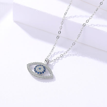 Collar de ojo atmosférico de plata